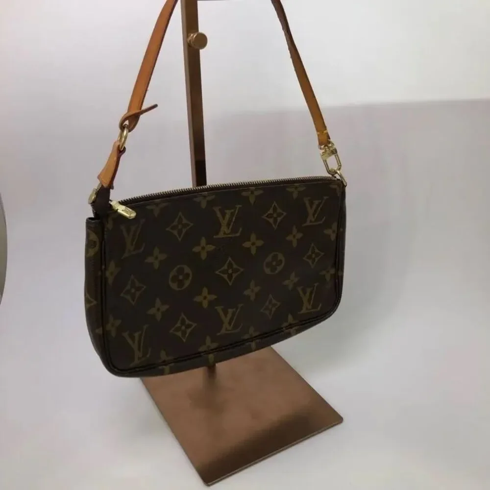 Louis Vuitton Women Pre-Loved Bag Very Good Condition
